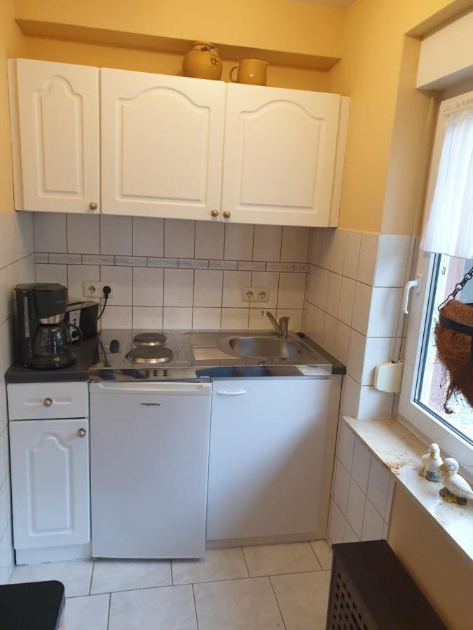 Ferienzimmer Huehnernest Hirtenweg 3 Zingst Eksteriør billede
